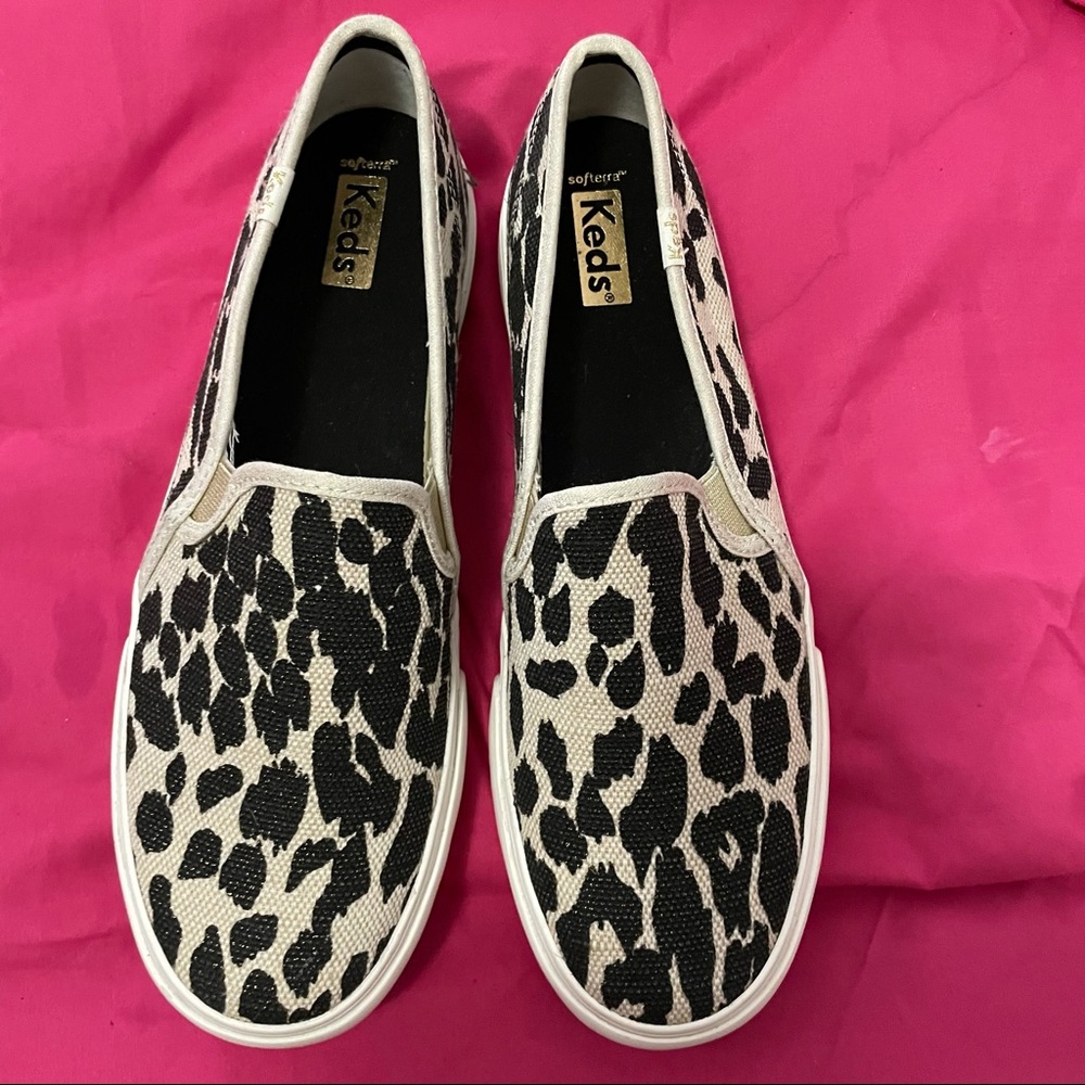 Keds Slip on Leopard Sneakers size 9